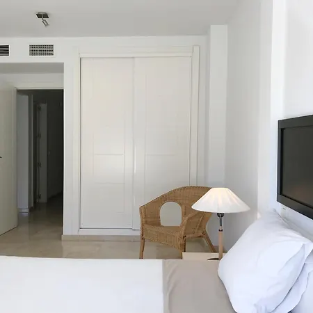 Bonito Alojamiento Con Piscina Para Teletrabajo En Malaga